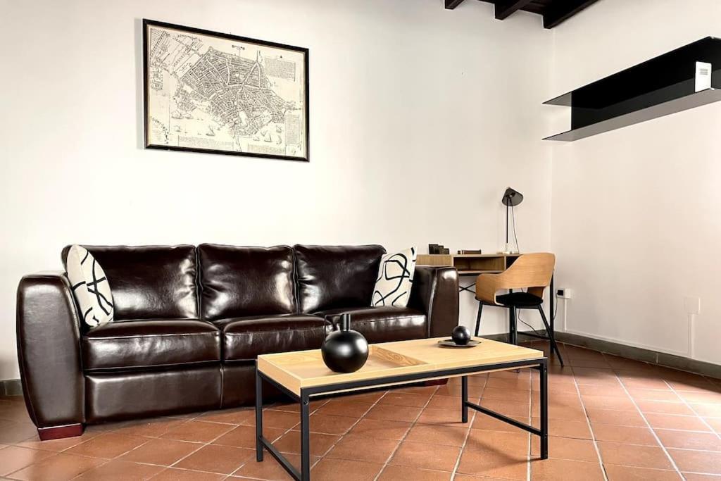 Wonderful Central Apartment! Mantoue Extérieur photo