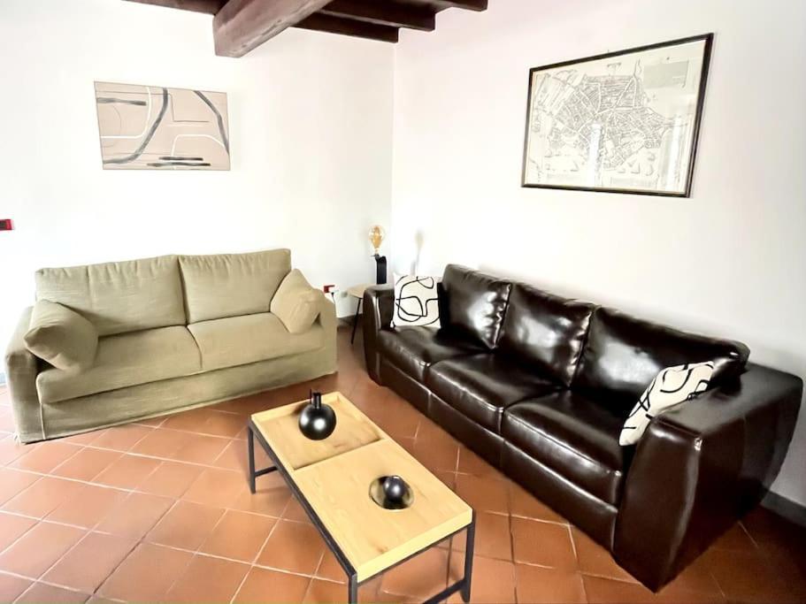 Wonderful Central Apartment! Mantoue Extérieur photo